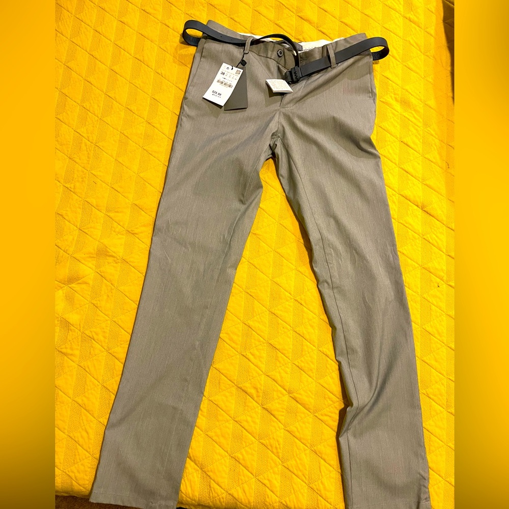Slim Fit Zara size 30 Men’s Grey Pants with Blue Slim Belt